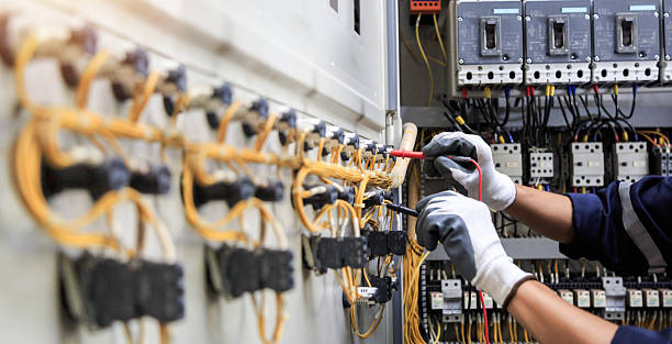 Professional Electrician technician working in Cedarburg, WI